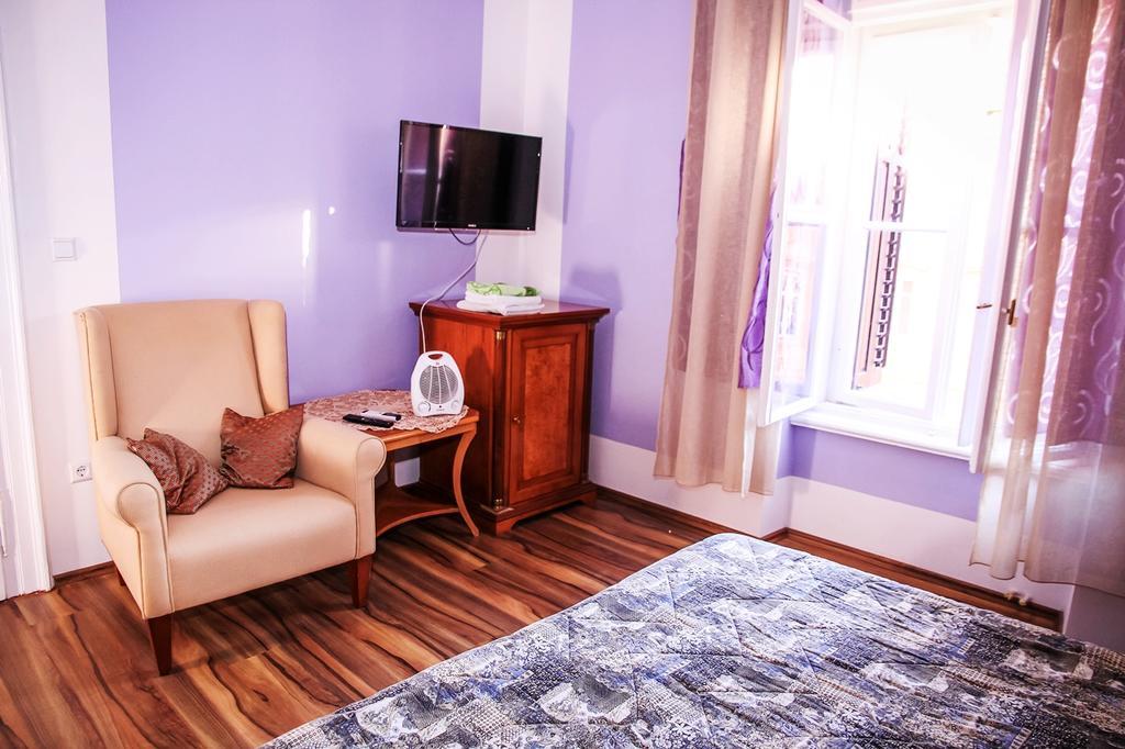 Cristal Roche 3*